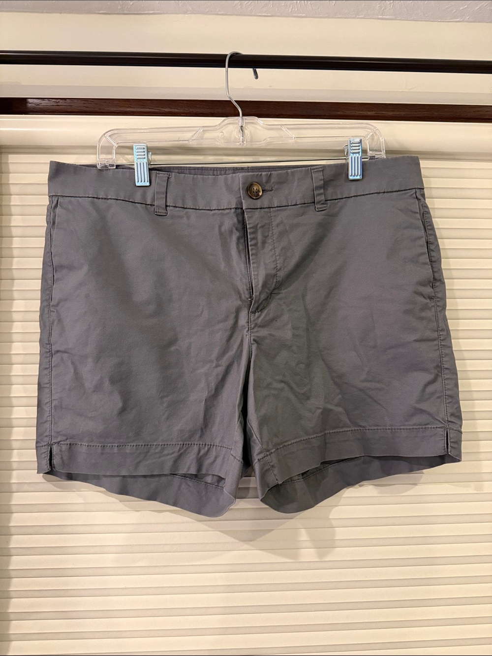 Old Navy Women's Gray Flat-Front Casual Shorts